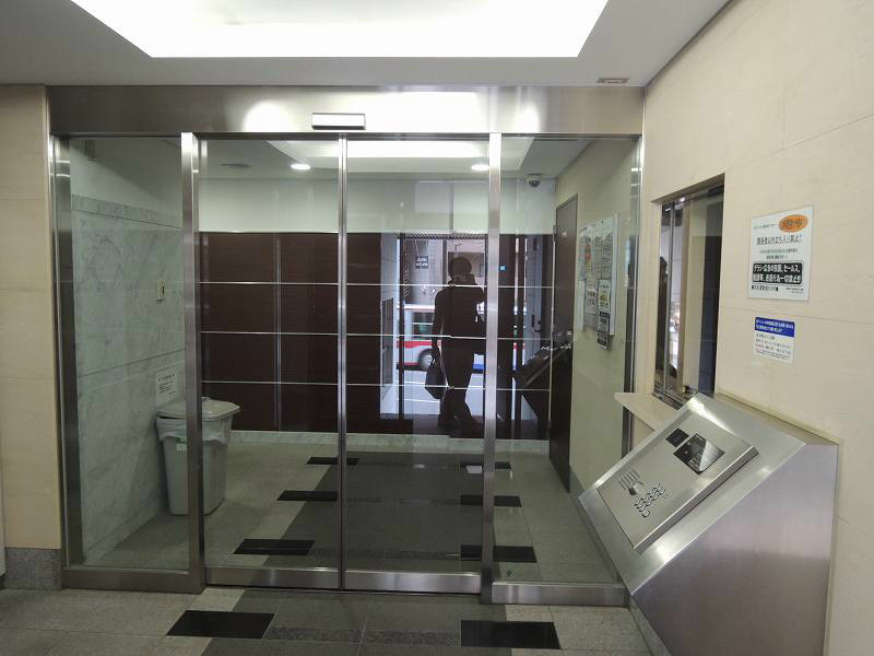 14/22 エントランス