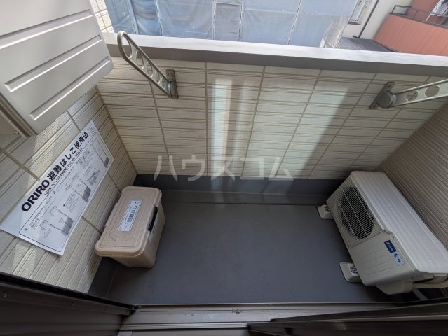 17/28 バルコニー