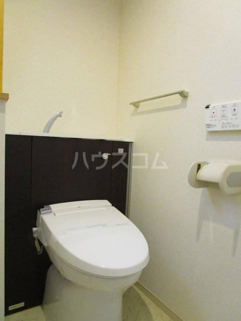 13/30 トイレ