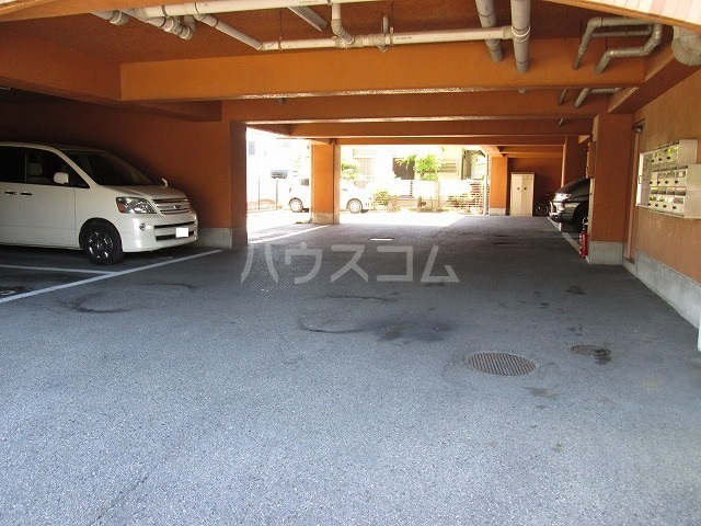 14/22 駐車場