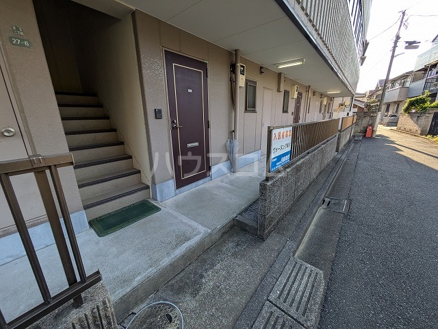 29/30 エントランス