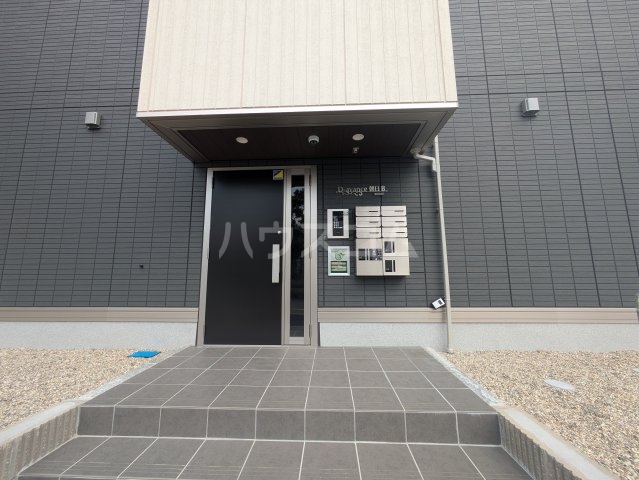 20/30 エントランス