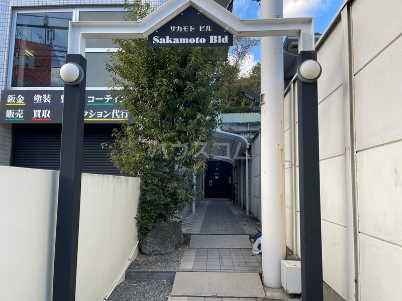 2/5 エントランス