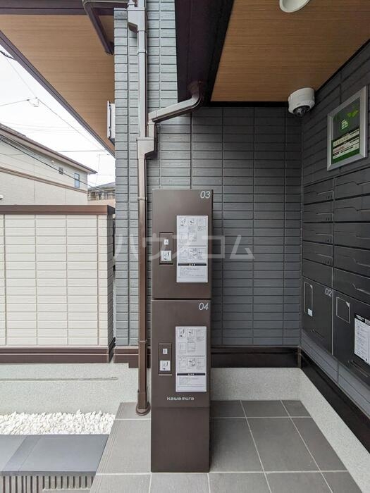 18/21 エントランス