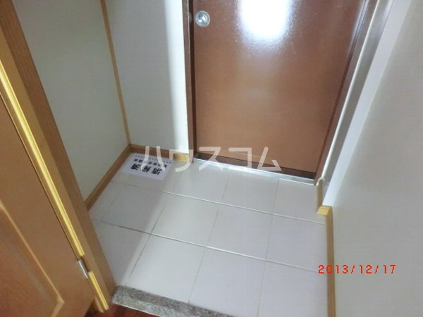 22/30 エントランス