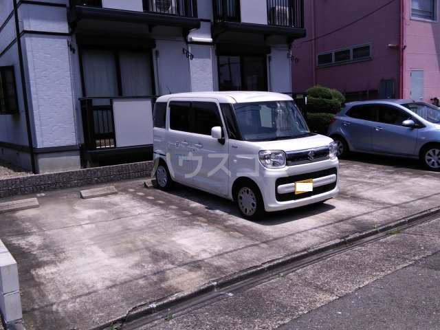 20/23 駐車場