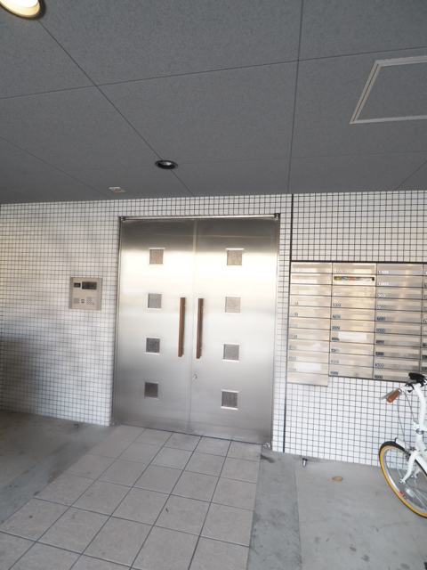 20/28 エントランス