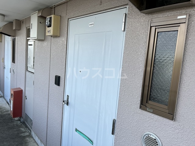 2/5 エントランス