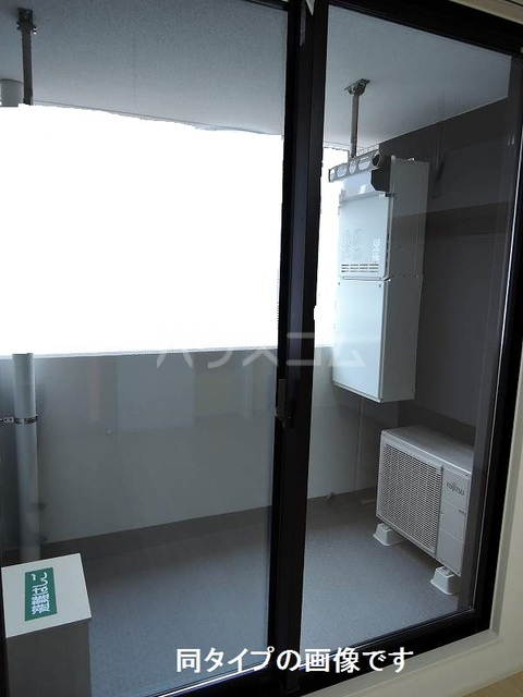 17/28 バルコニー