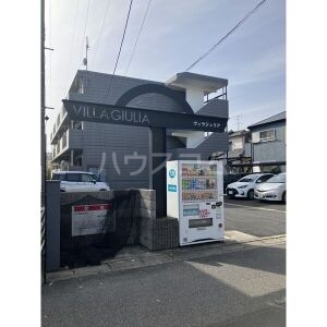 14/18 エントランス