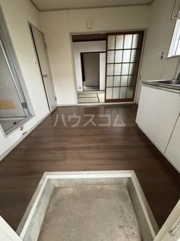 14/30 玄関