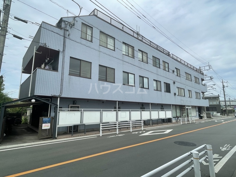 13/23 エントランス