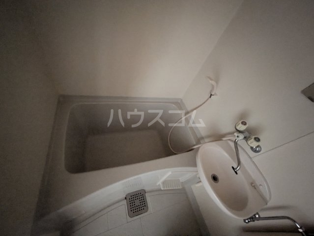 16/30 浴室