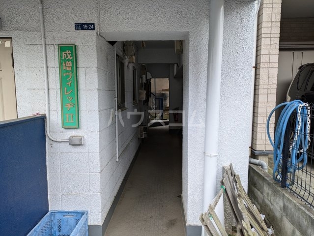 21/22 エントランス