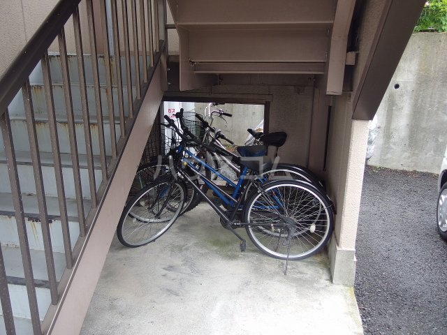 23/30 駐車場