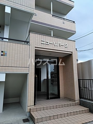 19/25 エントランス