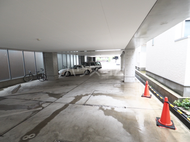 24/30 駐車場