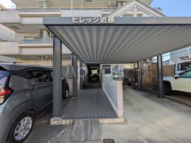 28/30 エントランス