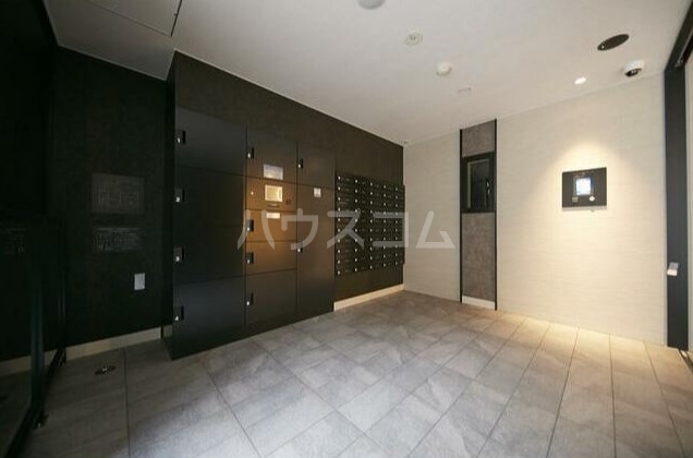 14/15 エントランス