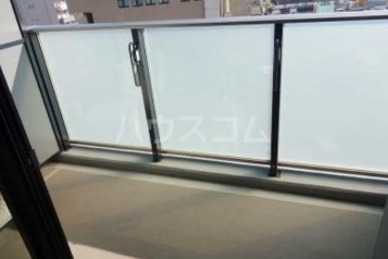 13/18 バルコニー