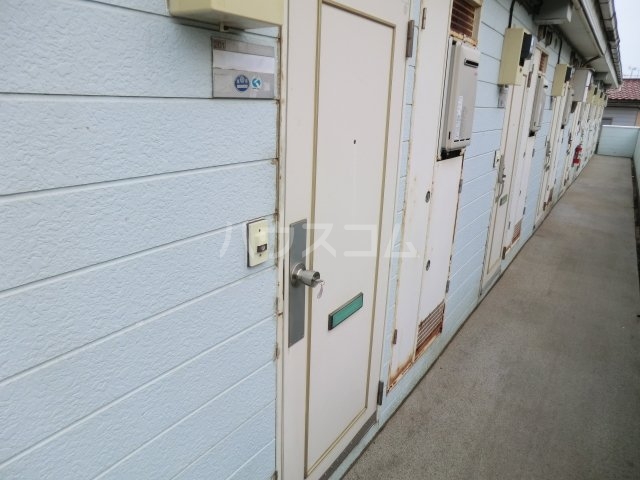 21/30 エントランス