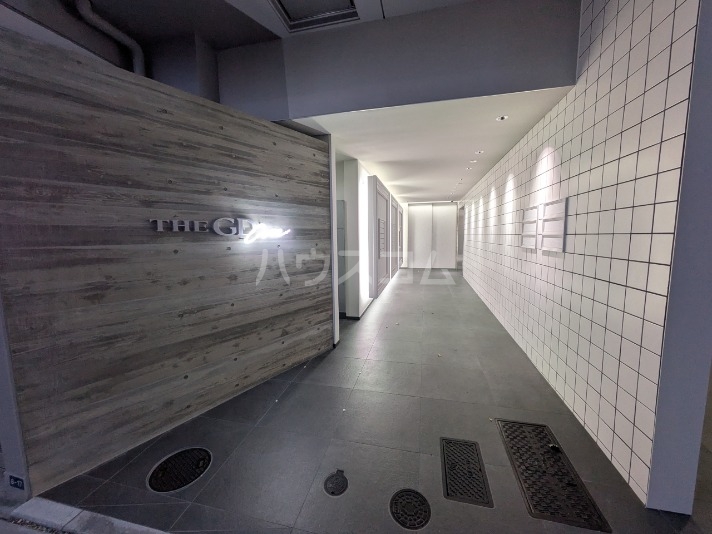 22/29 エントランス