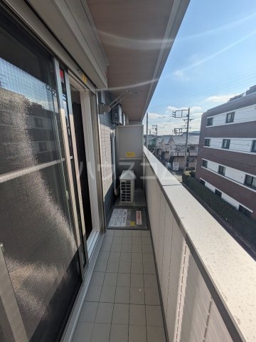 22/27 バルコニー