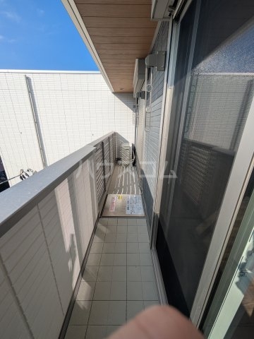 23/27 バルコニー