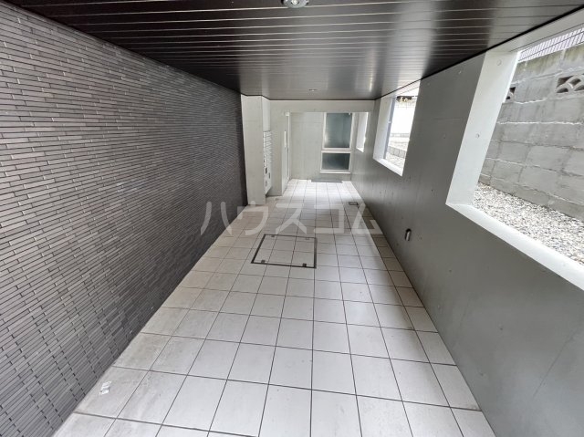 17/24 エントランス