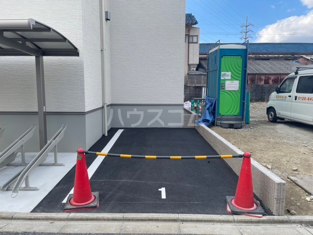 26/30 駐車場