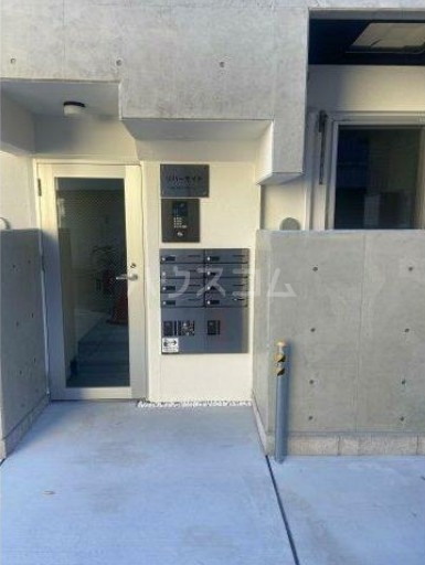 13/23 エントランス