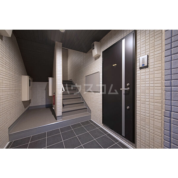 14/21 エントランス