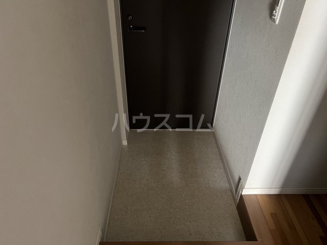 13/30 玄関