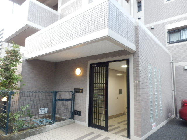 21/24 エントランス