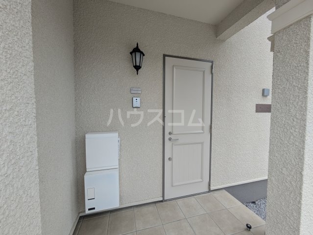 13/30 玄関