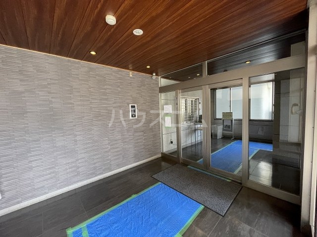 2/7 エントランス