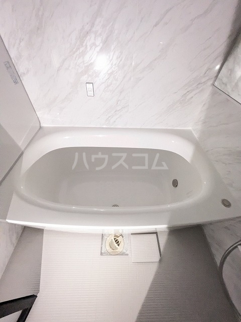 16/30 浴室