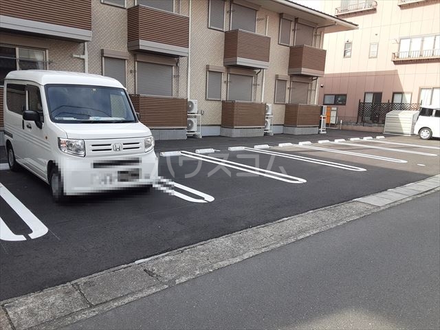 21/26 駐車場