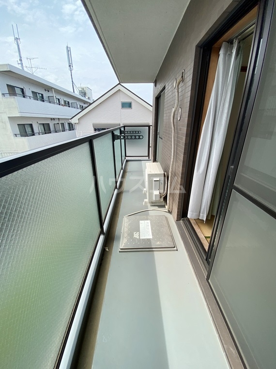 13/23 バルコニー