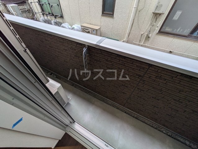 13/23 バルコニー