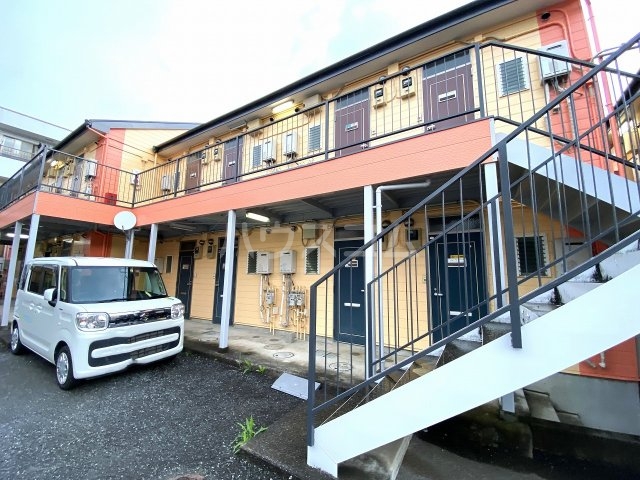 23/29 エントランス