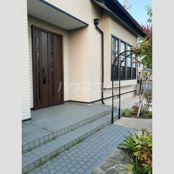 14/15 エントランス