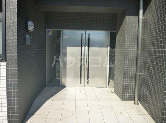 17/25 エントランス