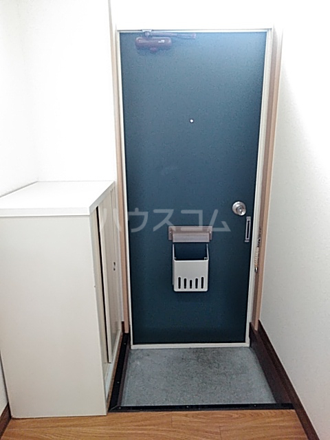 13/30 玄関