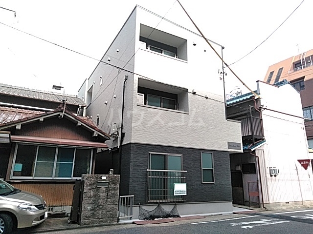 2/30 外観