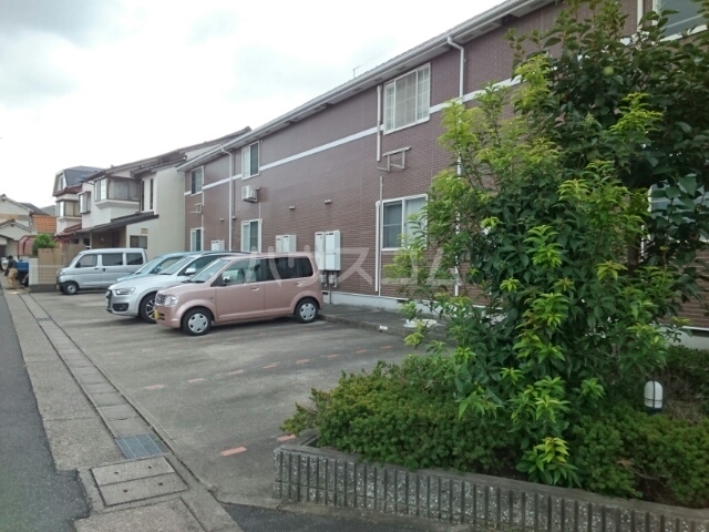14/22 駐車場