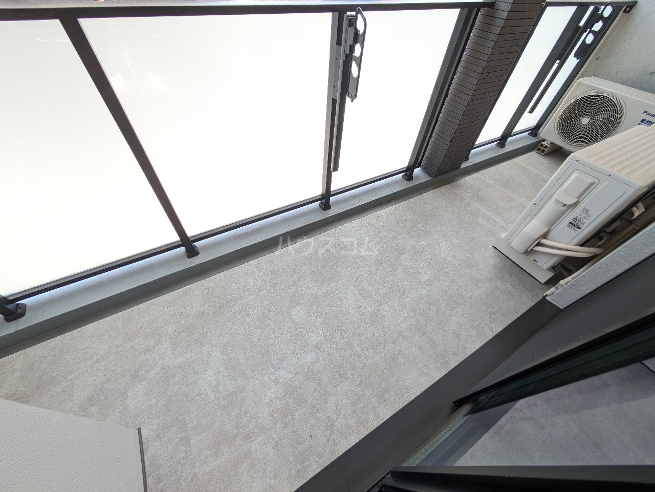 19/30 バルコニー