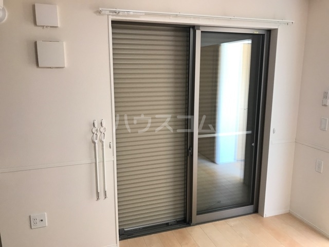 19/25 バルコニー