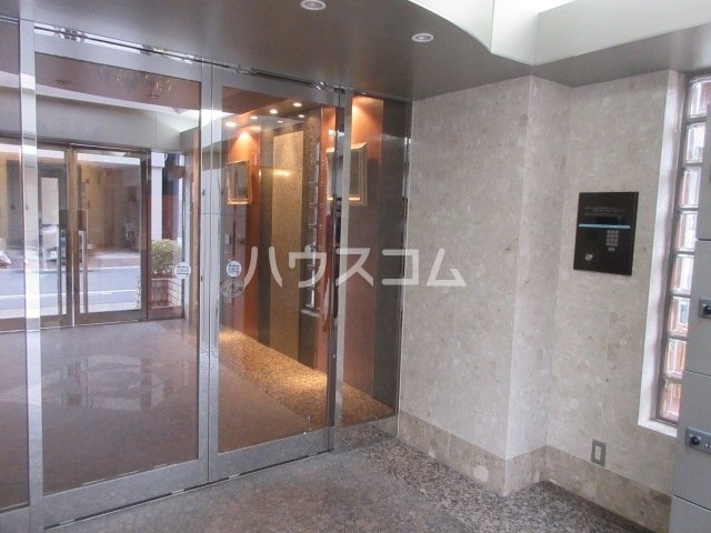 20/28 エントランス