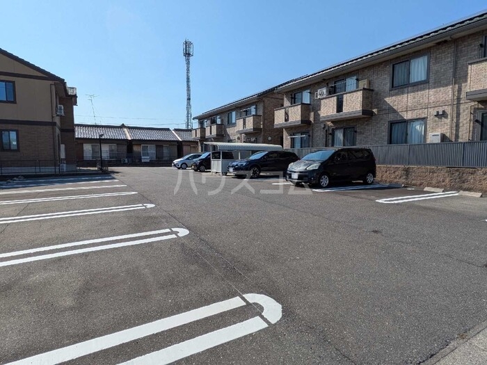 21/23 駐車場